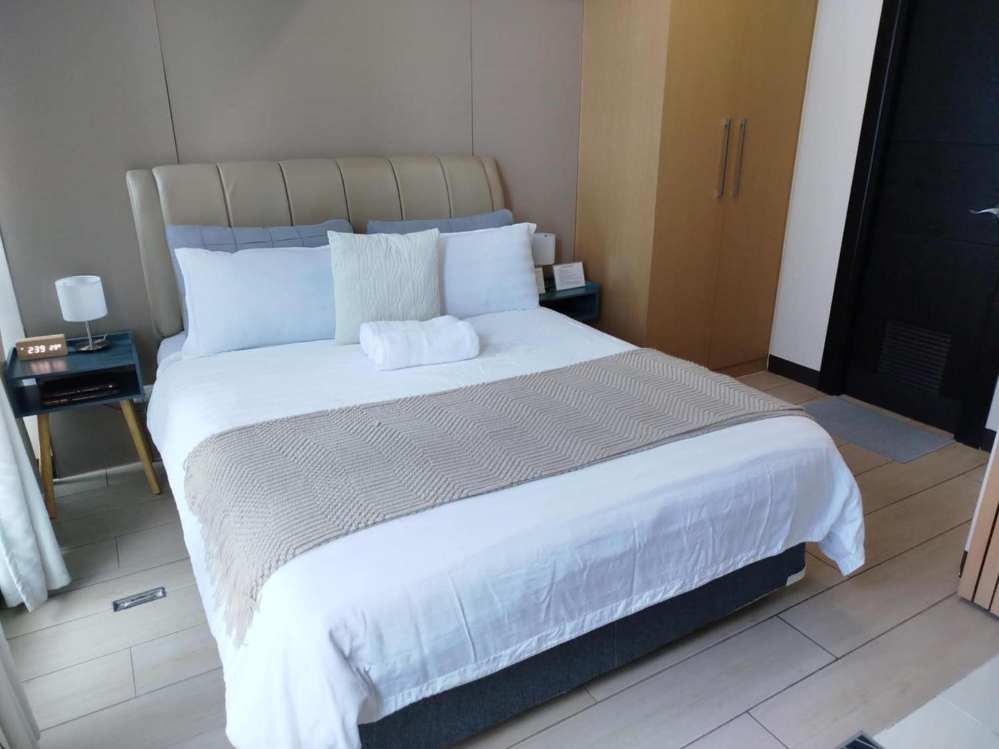 Cozy 1Br Uptown Parksuites Tower1 Bgc Manila Bagian luar foto